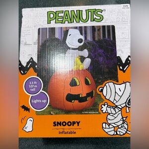 Peanuts Halloween Airblown Snoopy Pumpkin w/Woodstock Gemmy inflatable lights up